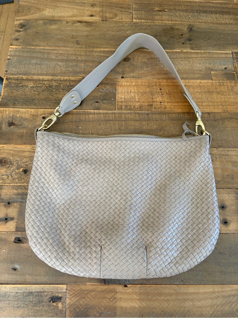 Quince Sloane handwoven shoulder bag - Picture 9 of 13
